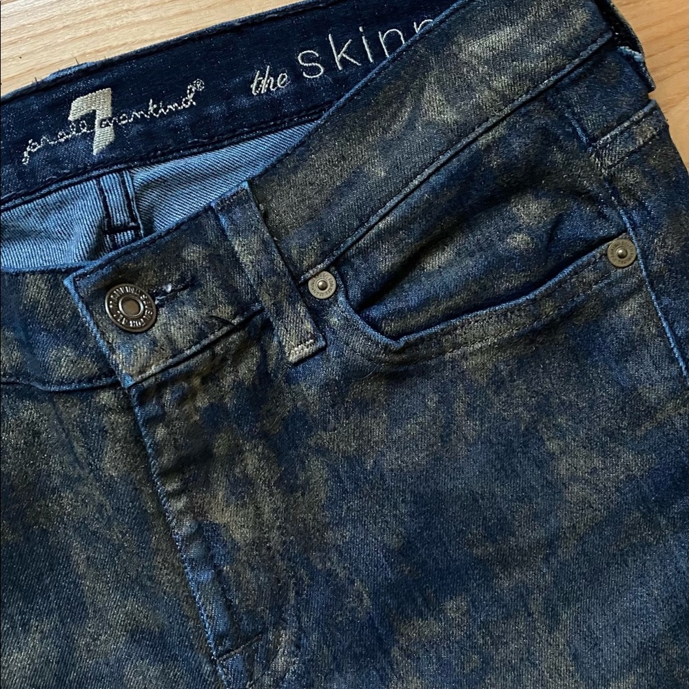 🎉 HP 🎉 7 for all Mankind Gold Foil Printed Skinny Jeans